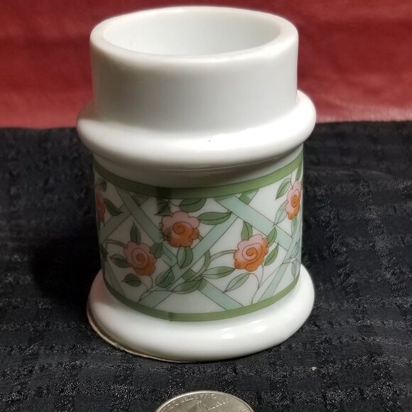Vintage Colonial Votive Candle Holder & Shade - Picture 4 of 9